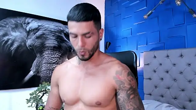 Snapshot of andres-clark92 chatting on November 23, 2025, 6:07 pm andres-clark92 online show from November 23, 2025, 6:07 pm