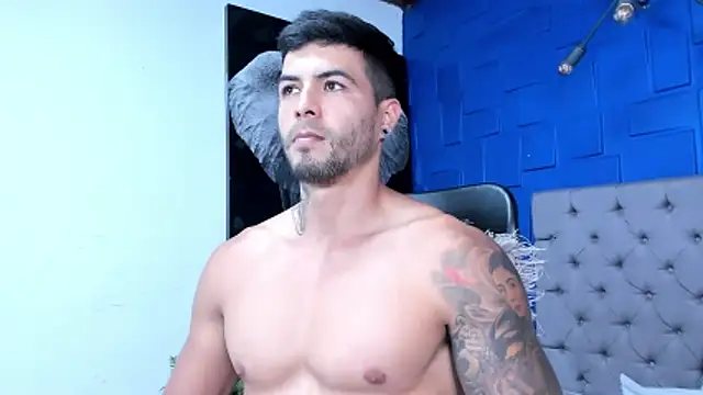 Snapshot of andres-clark92 chatting on November 18, 2025, 5:38 pm andres-clark92 online show from November 18, 2025, 5:38 pm