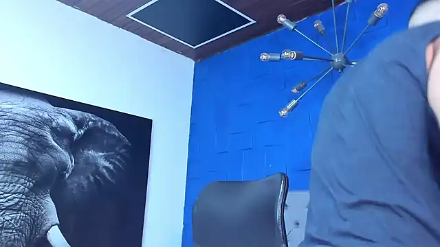 andres-clark92 online show from December 18, 2025, 5:06 pm