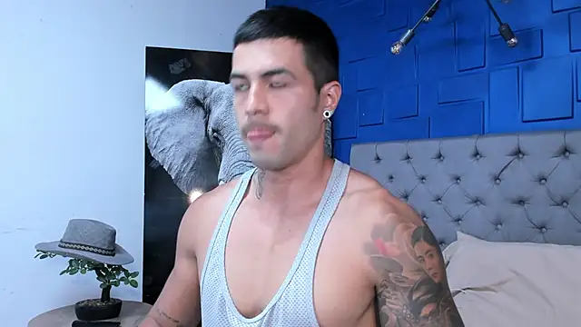 Snapshot of andres-clark92 chatting on September 18, 2025, 6:11 pm andres-clark92 online show from September 18, 2025, 6:11 pm