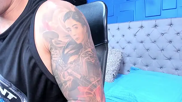 Snapshot of andres-clark92 chatting on October 18, 2025, 5:59 pm andres-clark92 online show from October 18, 2025, 5:59 pm