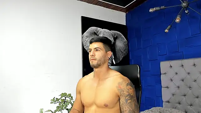 Snapshot of andres-clark92 chatting on November 16, 2025, 6:45 pm andres-clark92 online show from November 16, 2025, 6:45 pm