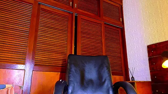 ALANNFERRER online show from October 27, 2025, 2:18 pm