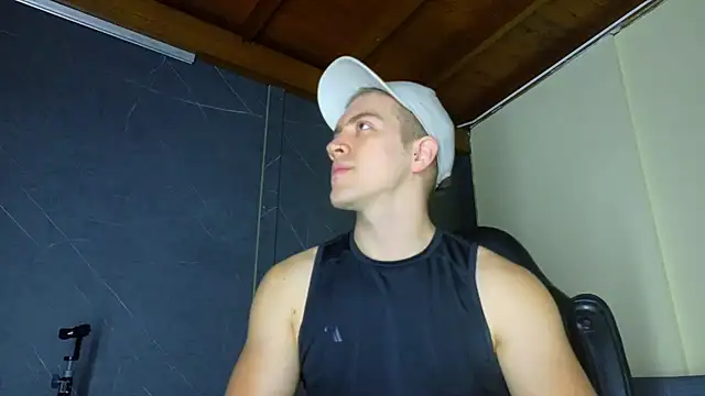 ALANNFERRER online show from March 11, 2026, 10:09 am