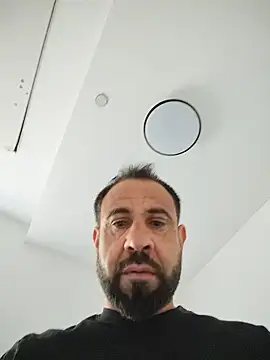 Snapshot of mykelem chatting on May 16, 2026, 2:05 pm mykelem online show from May 16, 2026, 2:05 pm