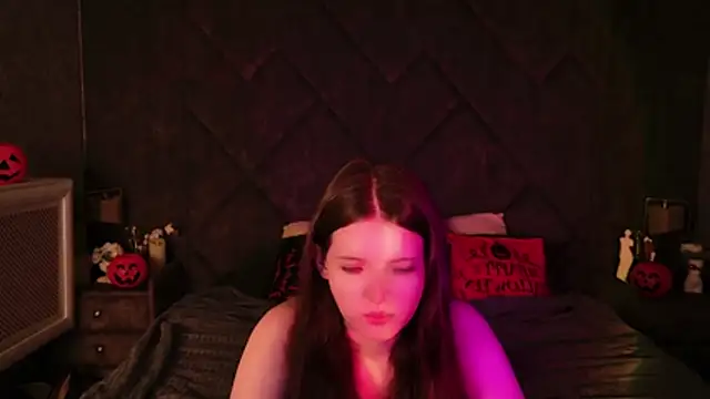 Gaby Essen online show from October 28, 2025, 8:52 pm