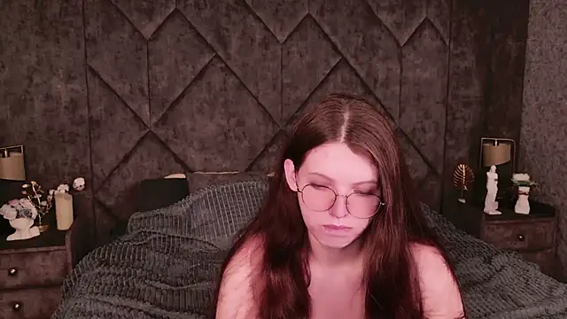 Gaby Essen online show from October 1, 2025, 8:13 pm