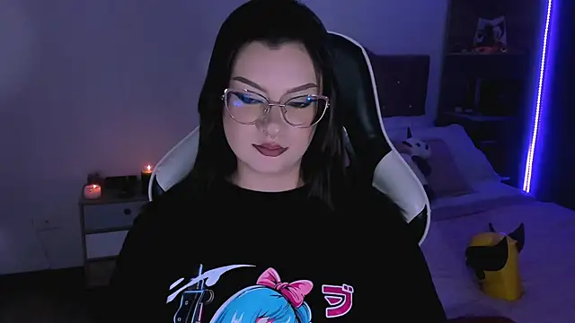 OphelianaRose33 online show from September 20, 2025, 9:53 pm