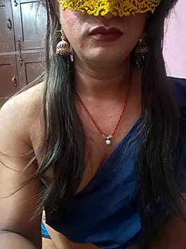 Snapshot of tharki-anand chatting on May 18, 2026, 7:35 am tharki-anand online show from May 18, 2026, 7:35 am
