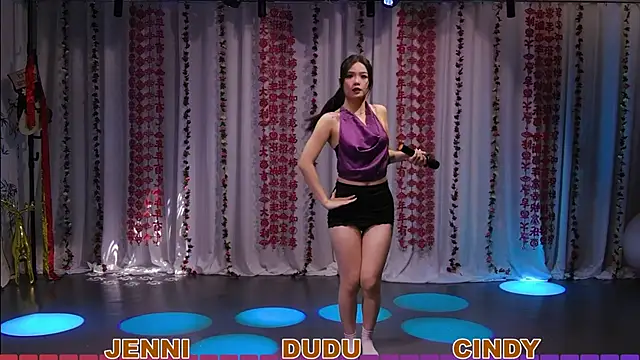 yznt-dudu online show from March 25, 2026, 2:33 am