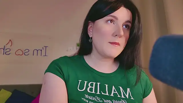 love me  tonight  online show from January 7, 2026, 11:43 pm