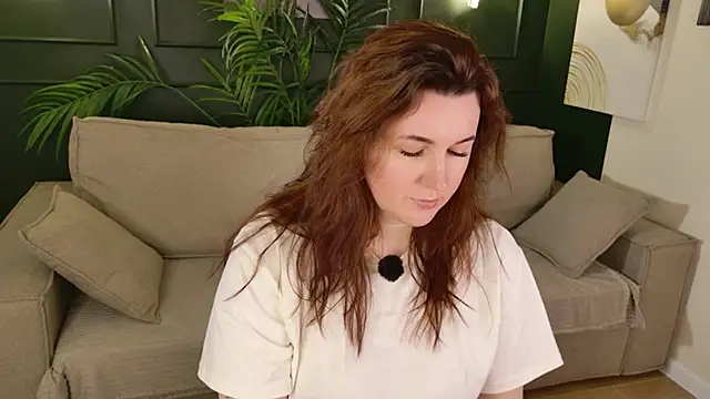 Snapshot of love_me__tonight_ chatting on May 15, 2026, 1:36 am love me tonight online show from May 15, 2026, 1:36 am