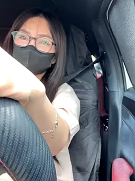 Linh 2004 online show from September 25, 2025, 6:08 am