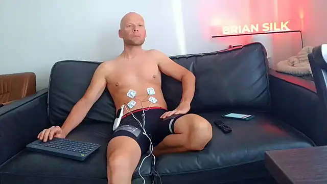 BRIANSILK77 online show from May 29, 2026, 5:24 am