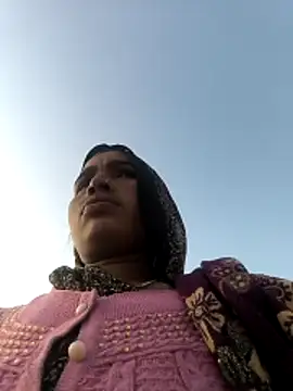 Hot raaani online show from January 6, 2026, 11:14 am