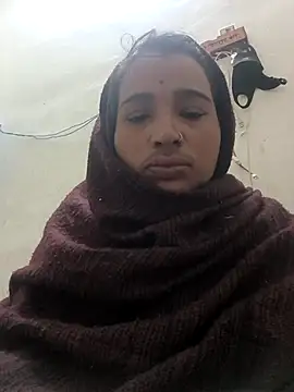 Hot raaani online show from January 6, 2026, 11:20 pm