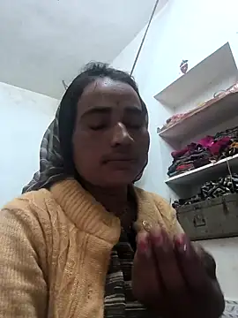 Snapshot of Hot_raaani chatting on February 1, 2026, 12:31 am Hot raaani online show from February 1, 2026, 12:31 am
