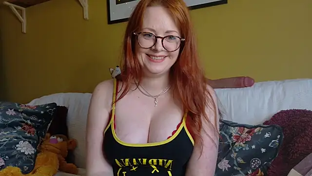 Snapshot of BettyBonvoy chatting on June 1, 2026, 7:13 pm BettyBonvoy online show from June 1, 2026, 7:13 pm