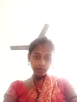 Snapshot of Saniye-143 chatting on November 24, 2025, 2:39 pm Saniye-143 online show from November 24, 2025, 2:39 pm