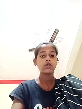 Snapshot of Saniye-143 chatting on October 10, 2025, 4:19 pm Saniye-143 online show from October 10, 2025, 4:19 pm