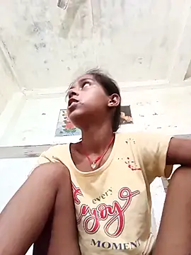 Snapshot of Saniye-143 chatting on September 11, 2025, 5:40 am Saniye-143 online show from September 11, 2025, 5:40 am