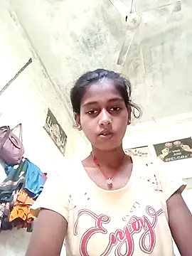 Snapshot of Saniye-143 chatting on September 10, 2025, 5:17 am Saniye-143 online show from September 10, 2025, 5:17 am