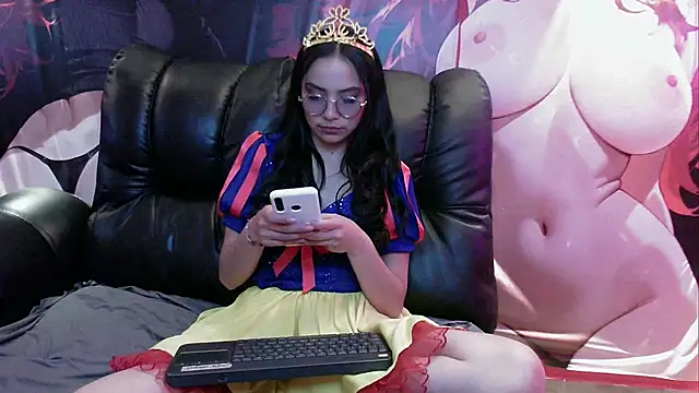 katalina07 1 online show from October 27, 2025, 3:57 pm