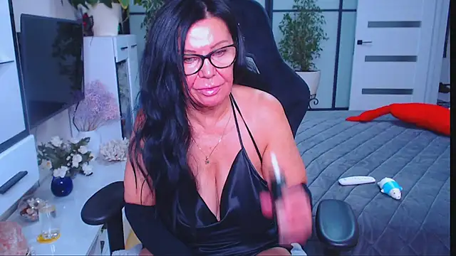 Anna Blare online show from October 10, 2025, 10:49 am