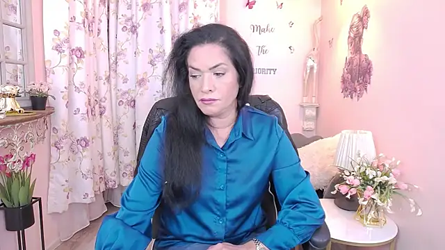 MyLovOne online show from November 19, 2025, 1:33 pm