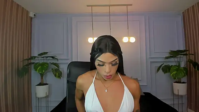 keytinthomson  online show from March 3, 2026, 6:59 pm