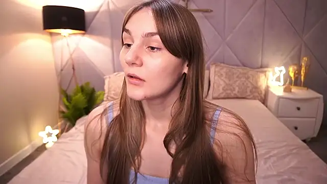 DiamondGoldie online show from November 6, 2025, 1:59 pm