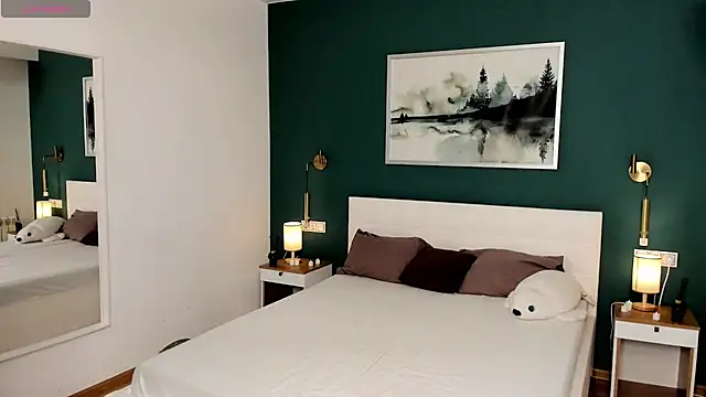 Snapshot of EditaBand chatting on October 2, 2025, 7:39 pm EditaBand online show from October 2, 2025, 7:39 pm