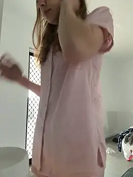 Liaeh online show from September 22, 2025, 4:40 am