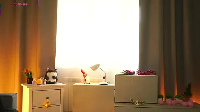 LorettaGladman online show from March 28, 2026, 4:46 am