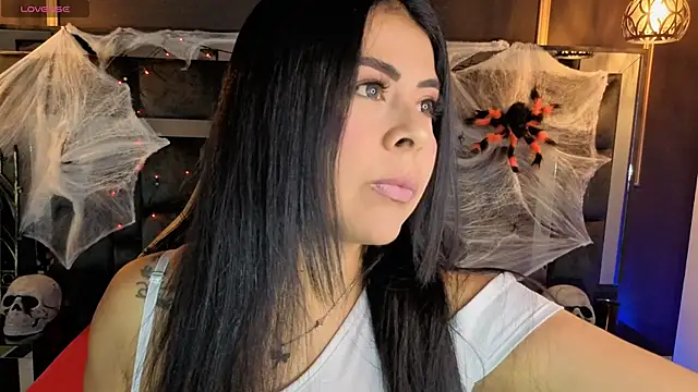 Aniajoness  online show from October 16, 2025, 1:36 am