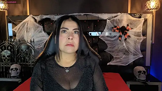 Aniajoness  online show from October 17, 2025, 4:05 am