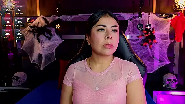 Aniajoness  online show from October 23, 2025, 4:00 am