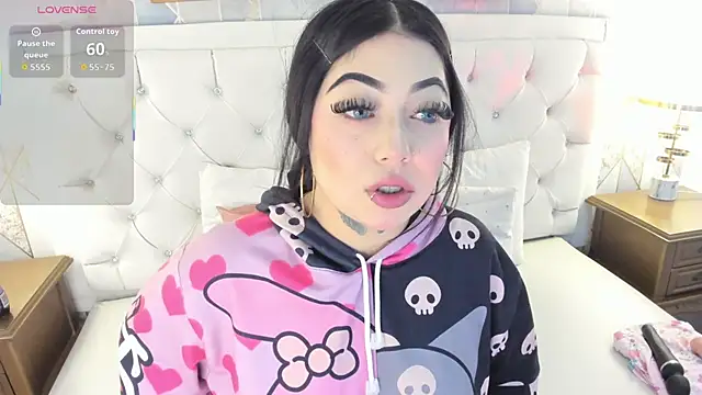 MeganStar   online show from September 9, 2025, 11:41 am