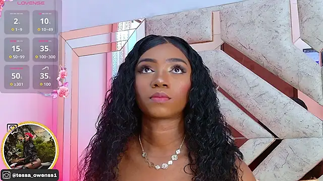 Tessa Owenss online show from October 4, 2025, 4:30 pm