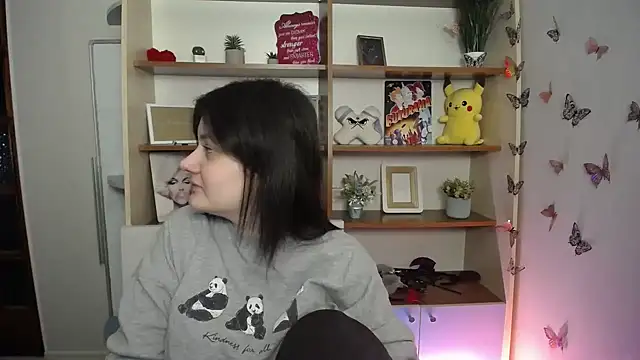 Katrin kiss  online show from April 21, 2026, 12:23 pm