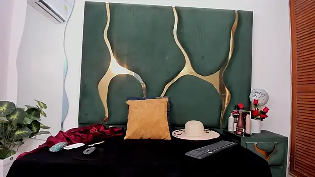 perlaasm online show from October 15, 2025, 1:08 pm