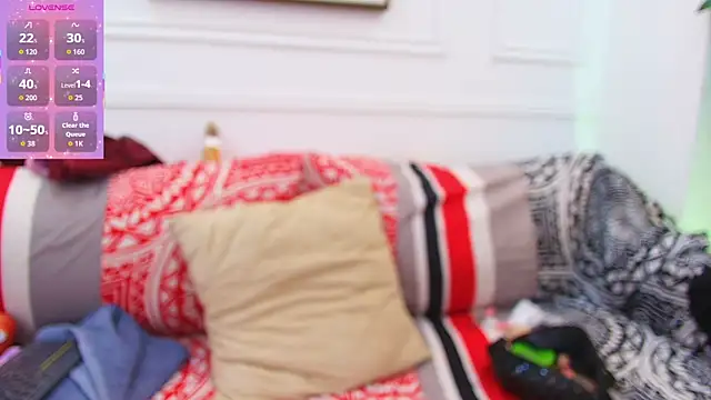 Daisy Price online show from September 26, 2025, 11:28 am