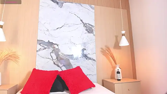 DollyBrowncc online show from September 9, 2025, 4:11 am