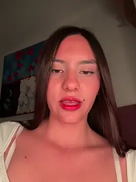 Katie rawwww online show from October 6, 2025, 1:51 am