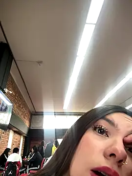 Katie rawwww online show from November 5, 2025, 1:03 pm