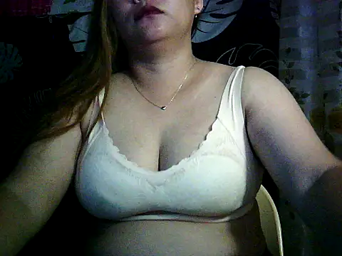 yuana25 online show from October 19, 2025, 9:34 am