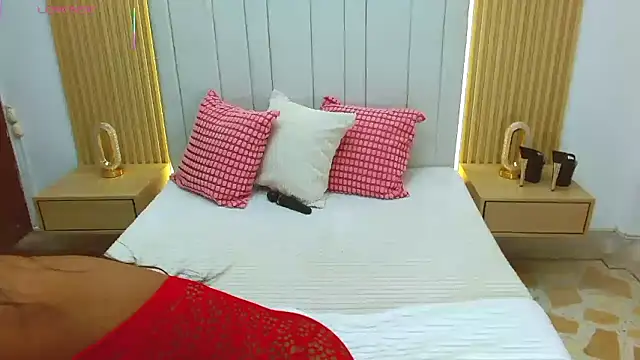 WildScarlet online show from November 27, 2025, 12:38 pm