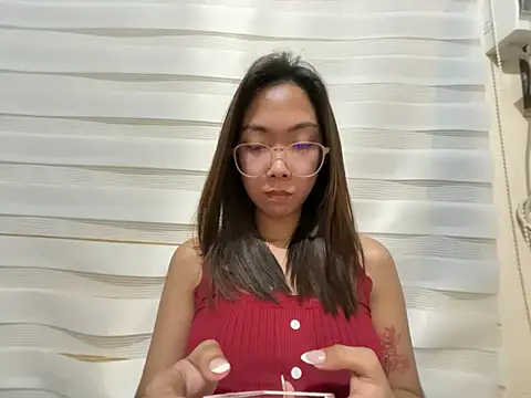 Sluttgwen69 online show from March 11, 2026, 2:22 pm