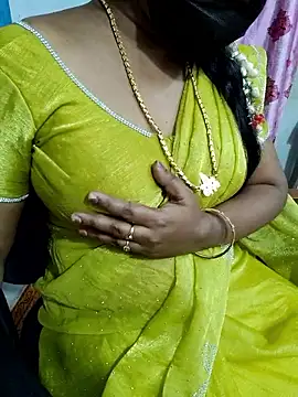 Snapshot of lolida69thamil chatting on February 26, 2026, 5:40 am lolida69thamil online show from February 26, 2026, 5:40 am