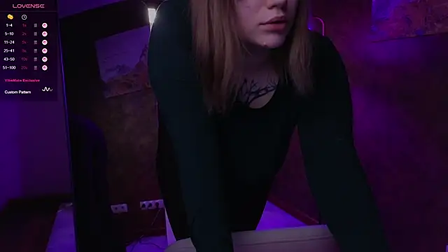 Morvelyn online show from October 10, 2025, 5:58 pm